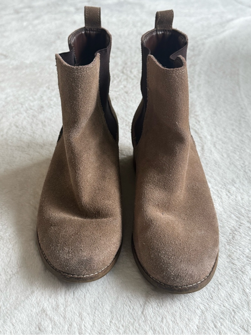 GAP Tan Suede Chelsea Ankle Boots — Size 8